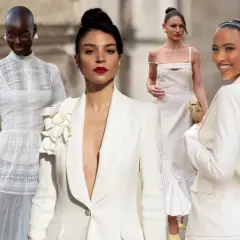 Vier Frauen in eleganten weißen Outfits, bereit für eine Hochzeit am Standesamt. Eine könnte die Brautjungfer sein, die andere die Trauzeugin.