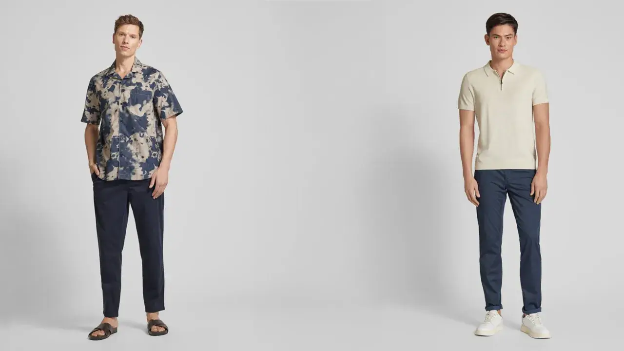 Zwei Männer präsentieren Outfits: links mit gemustertem Hemd und dunklen Hosen, rechts mit hellem Poloshirt und blauen Chinos.